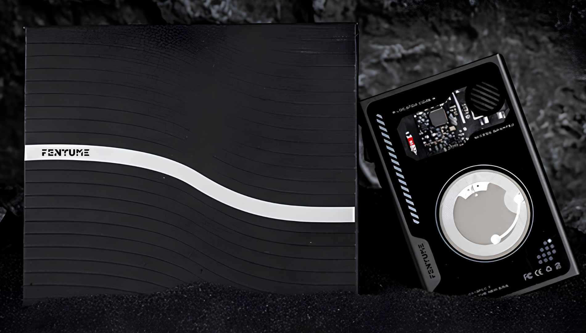 FENTUME™ Carbon fiber Traceable Wallet